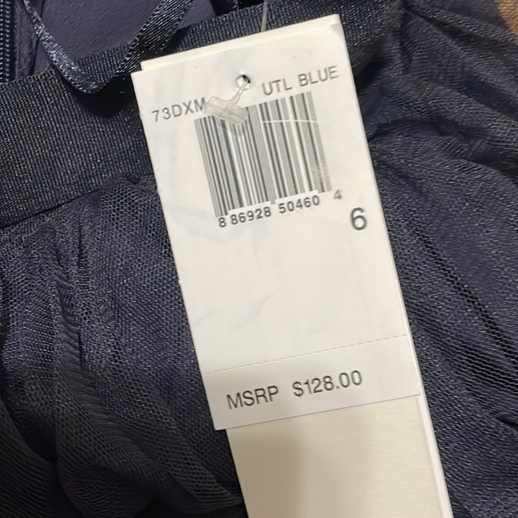 NWT 2-piece French Connection - Picture 8 of 8